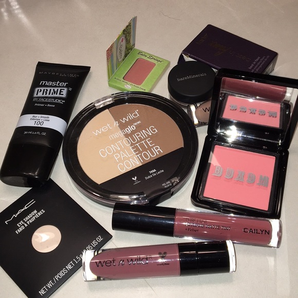 Makeup lot various pieces - Picture 2 of 3